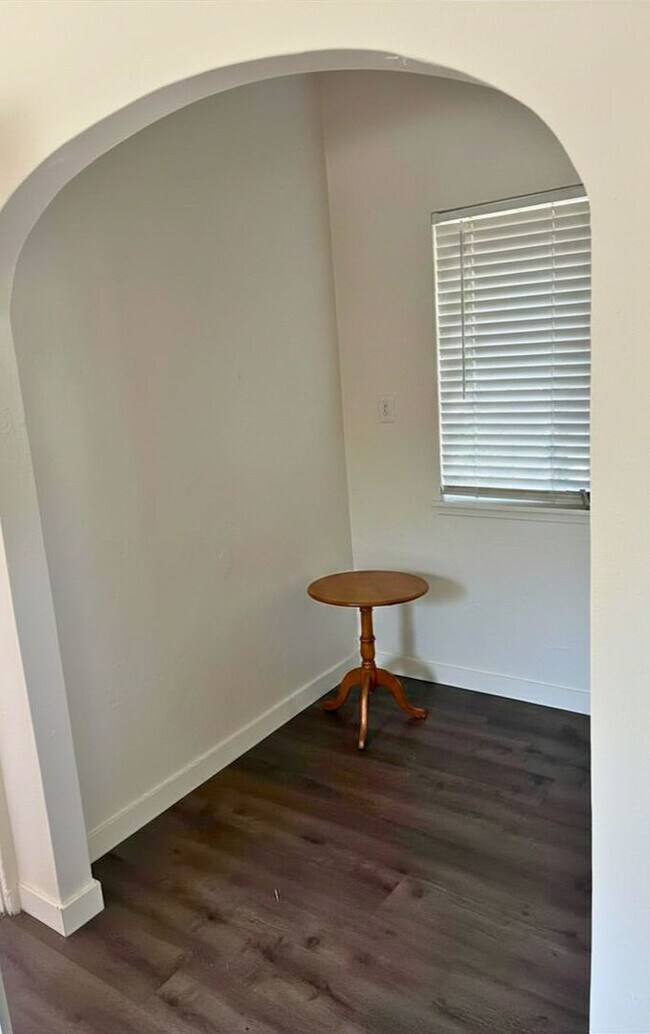 Building Photo - 805 Pismo Ct