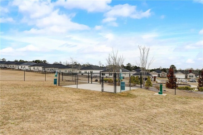 Building Photo - 257 Bur Oak Bend