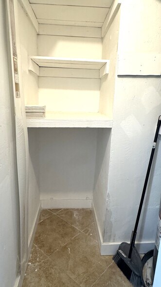 Building Photo - 760 SE 2nd Ave