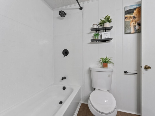 Building Photo - 2855 SW Monarch Trail