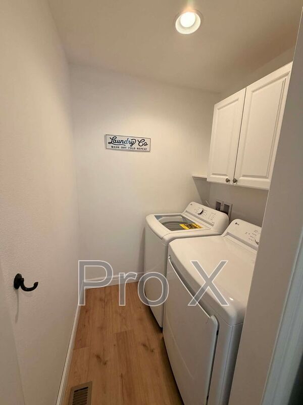 Building Photo - 2121 S Kentucky Ave