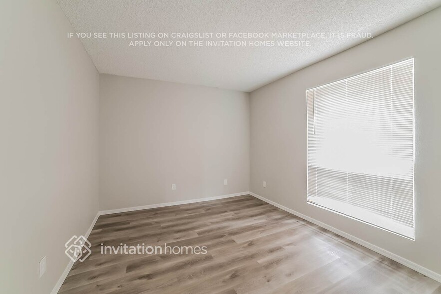 Building Photo - 17218 N 34th St