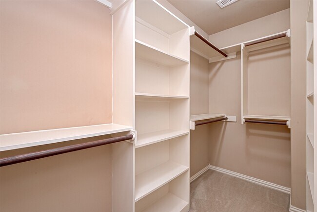 Building Photo - 14426 Summerleaf Ln
