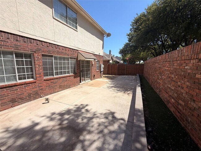 Building Photo - 342 Arbor Ct