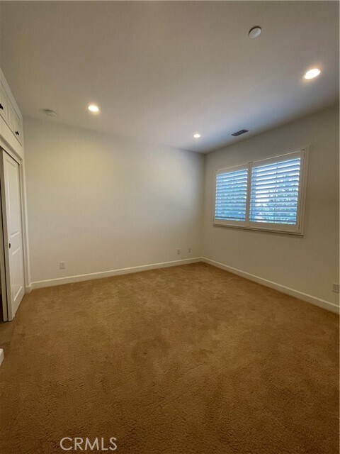 Building Photo - 123 Stallion