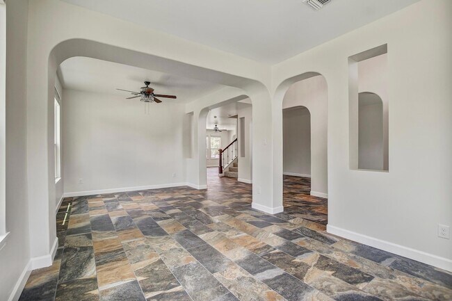 Building Photo - 309 Camperdown Elm Dr