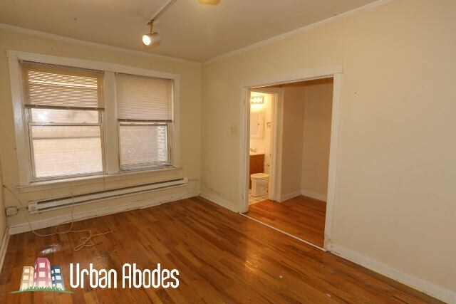 Building Photo - 515 W Melrose St