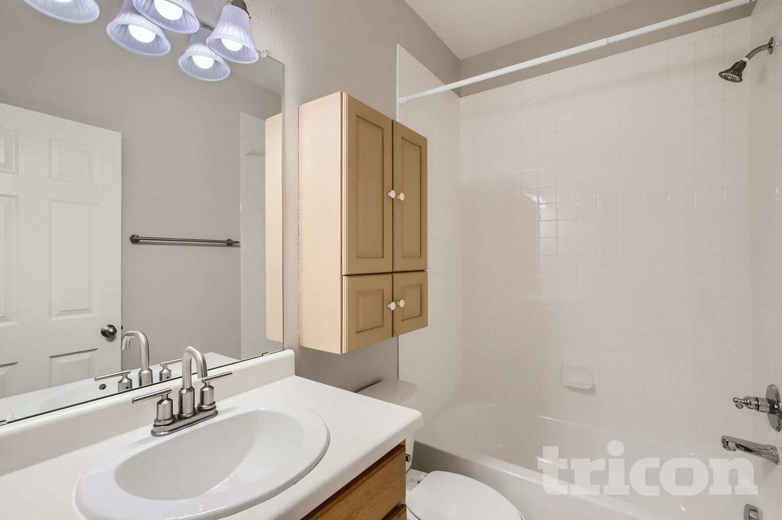 Building Photo - 7682 Sabino Ln