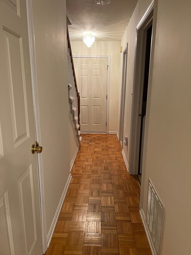 Building Photo - Lovely Bethlehem Township single family ho...