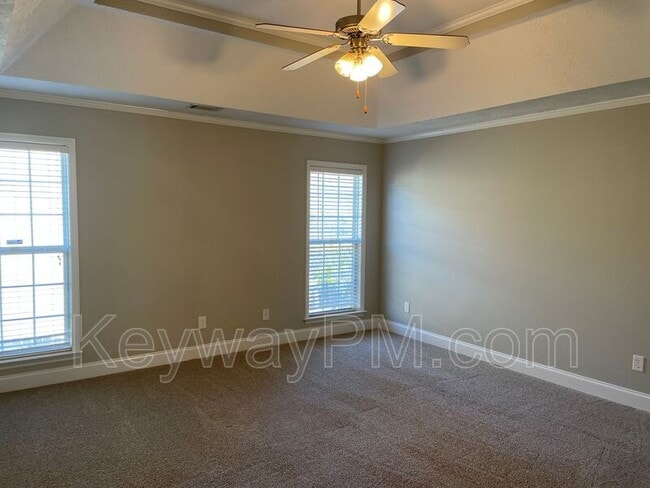 Building Photo - 808 Tyler Woods Dr