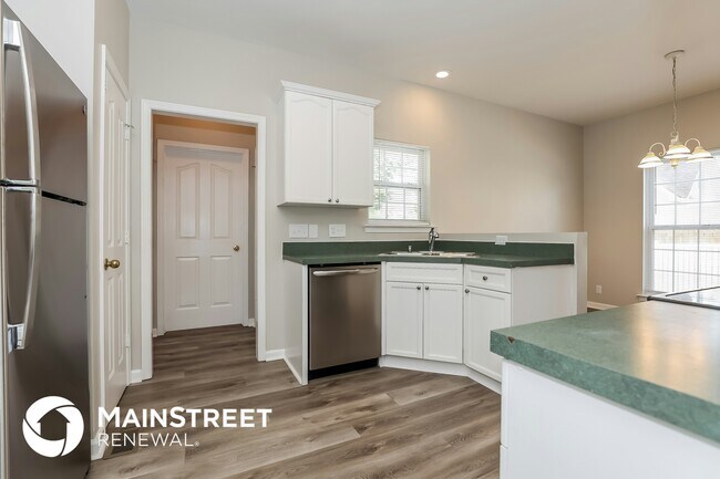 Building Photo - 1003 Montrose Dr