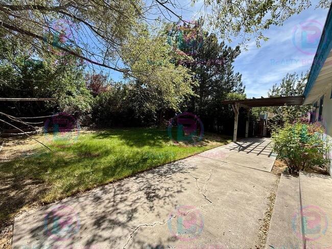 Building Photo - Bright & Spacious 3-Bedroom Home in North ...