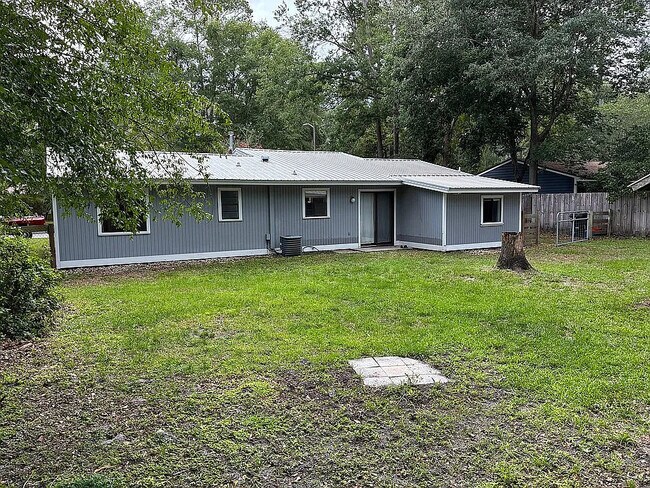 Building Photo - 4319 NW 26th Dr