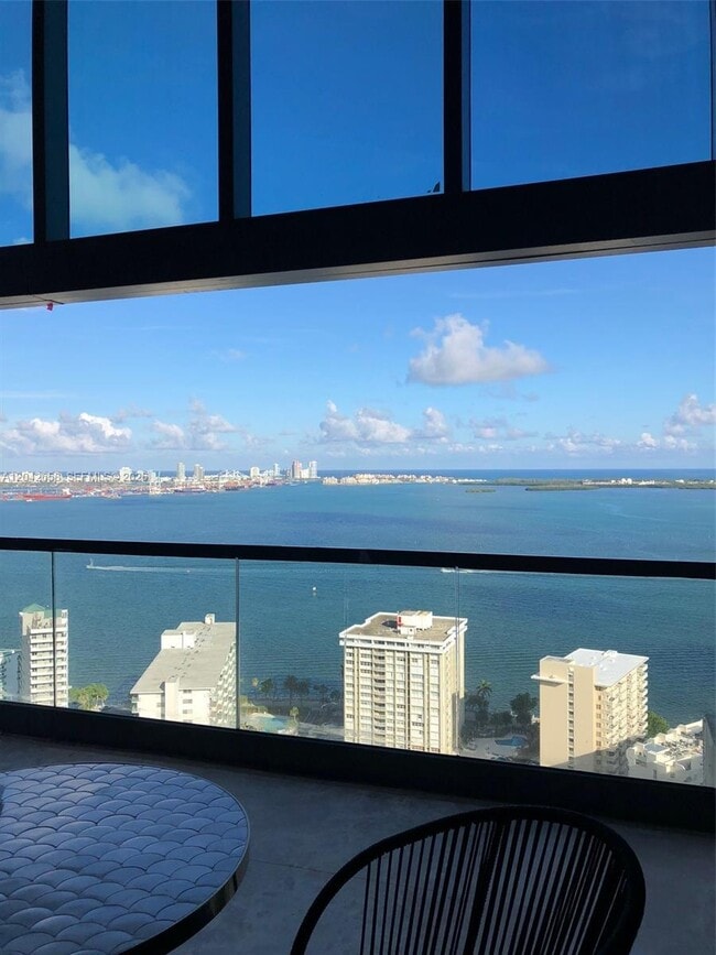Building Photo - 1451 Brickell Ave