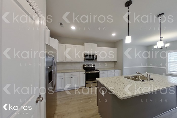 Building Photo - 3717 Oak Leaf Wy