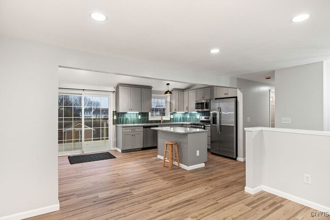 Building Photo - 7789 New Hope E