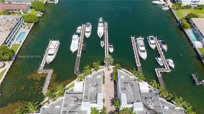 Building Photo - 7900 Harbor Island Dr
