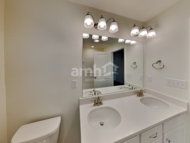 Building Photo - 8076 Rapala Ln