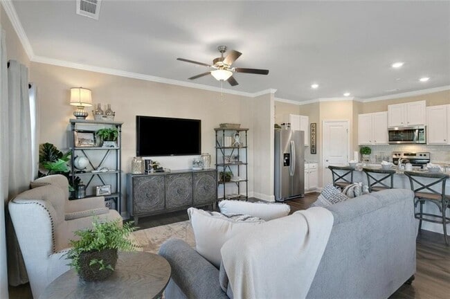 Building Photo - 600 Waterstone Dr