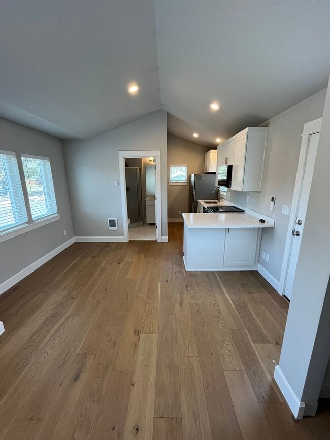 Building Photo - Stand Alone Home w/ Detached Garage and ADU