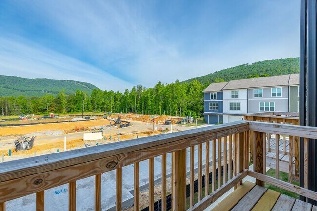 Building Photo - 4186 Tillie Cir