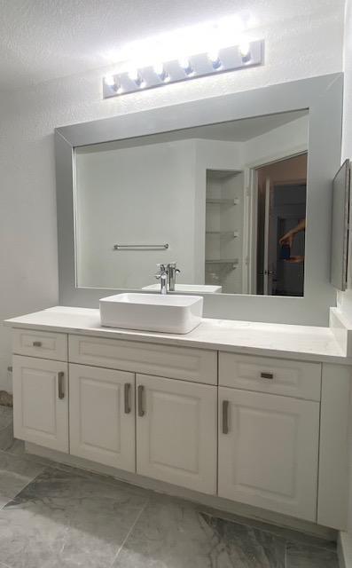 Building Photo - 2807 Veronia Dr