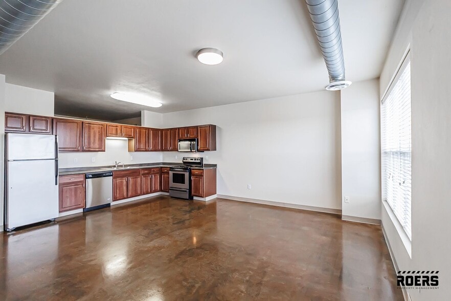 Interior Photo - 1919 Flats