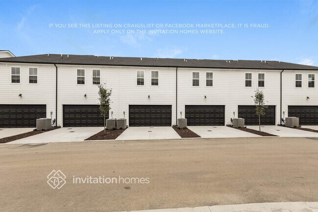 Building Photo - 230 River Rock Dr