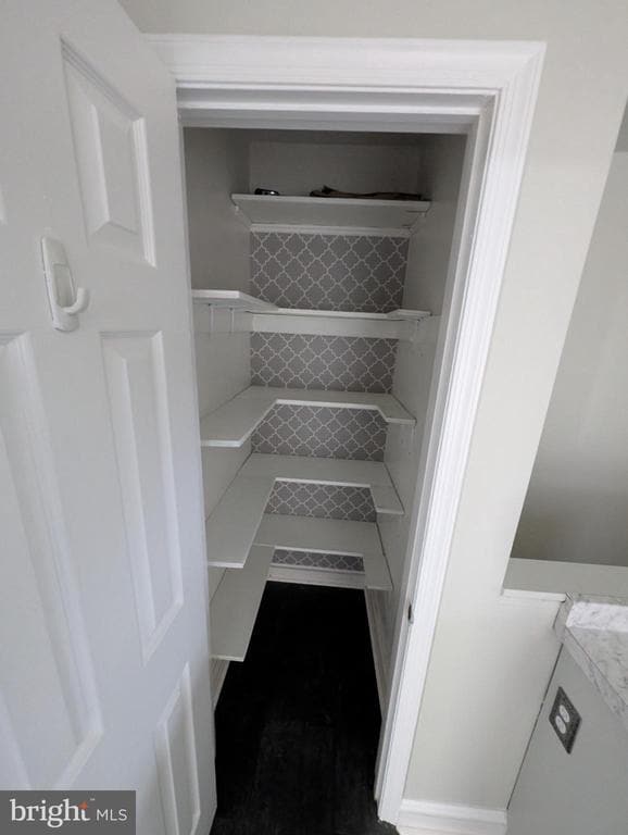 Building Photo - 20 Dale Ct