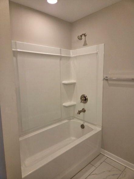 Building Photo - 111 Cranford Dr