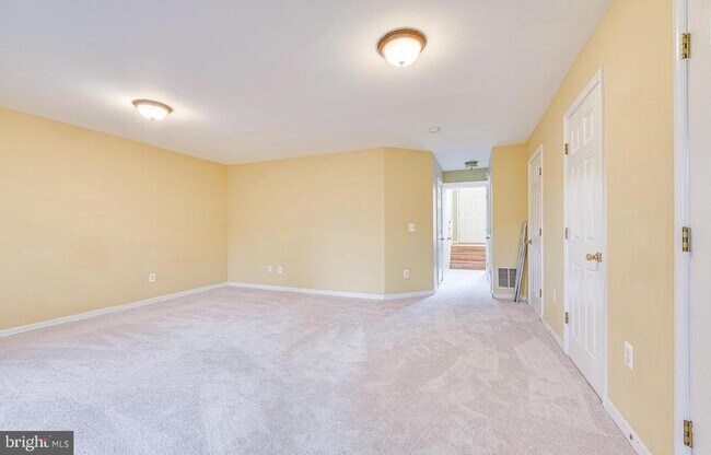 Building Photo - 11485 Carriage Gate Ct