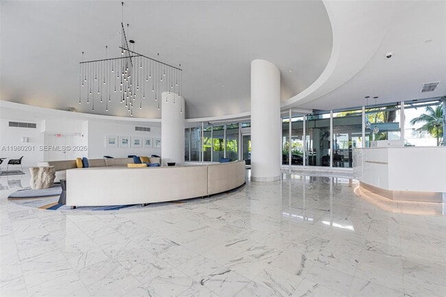 Building Photo - 1000 West Ave