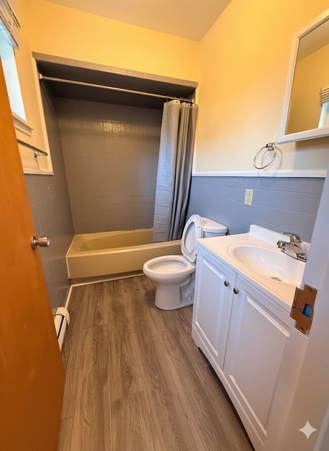 Building Photo - Modern 1br in Country Setting with All Utilities Included