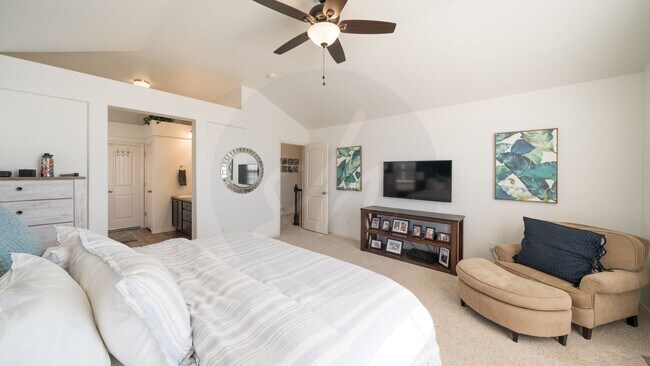 Building Photo - Immaculate 5 Bedroom Home in Wolf Ranch
