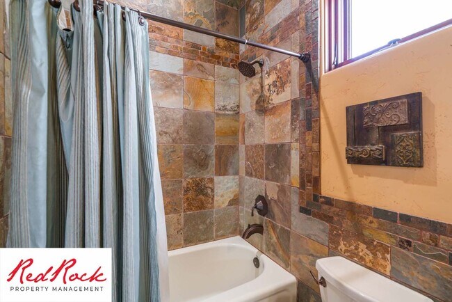 Building Photo - Incredible 4 Bedroom, 4 Bathroom FULLY FURNISHED Property in Entrada with a Private Pool! 18 Mont...