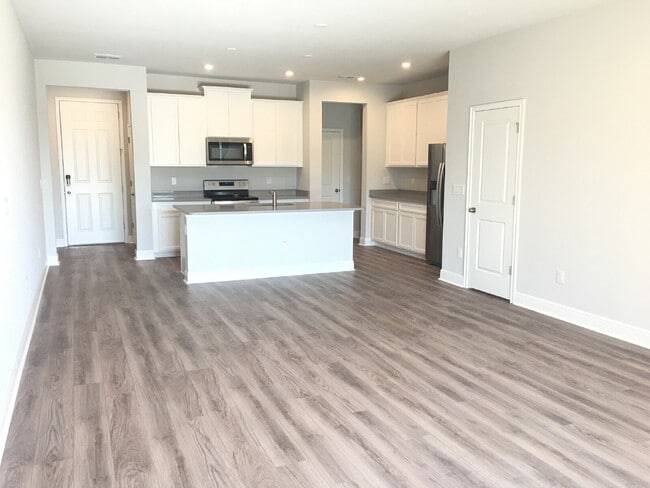 Building Photo - 6117 Grand Sonata Ave