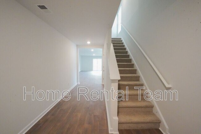 Building Photo - 463 Coconut Dr