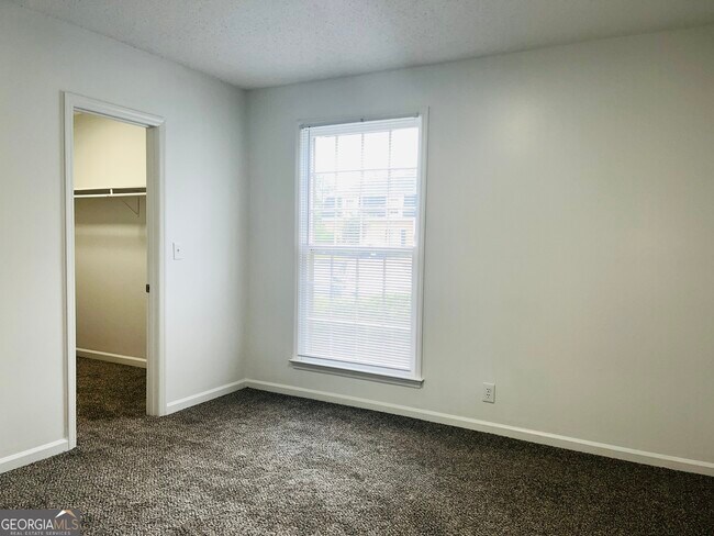 Building Photo - 207 Harwell Ave