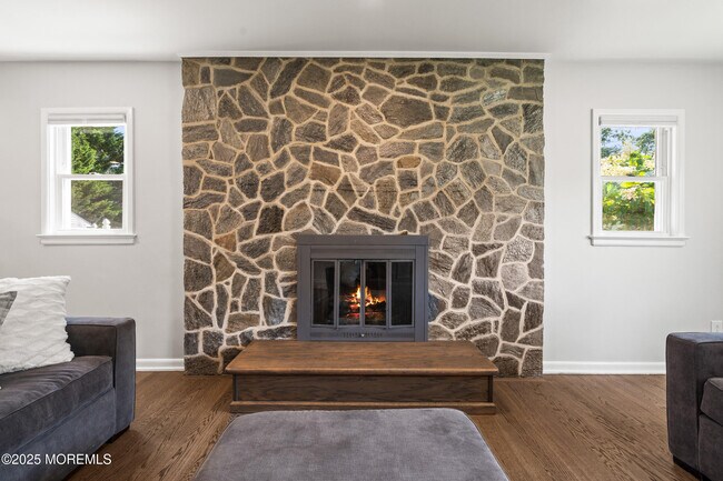 Building Photo - 523 Westwood Ave