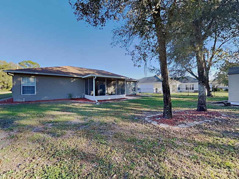 Building Photo - 3233 Ambassador Ave