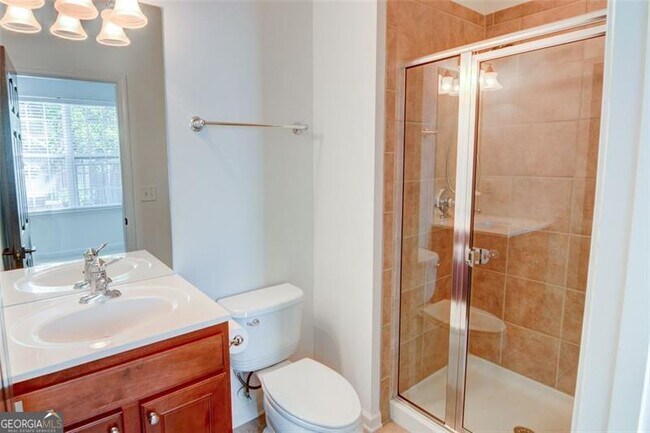 Building Photo - 2430 Natoma Ct SE