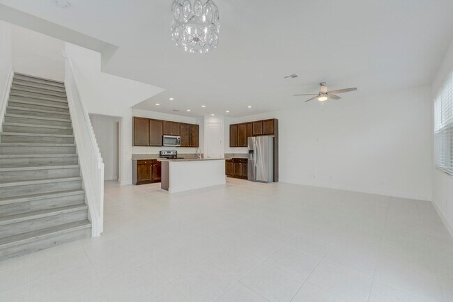 Building Photo - Kingsmoor Way, Wellington, FL 33467 - 3 BR...