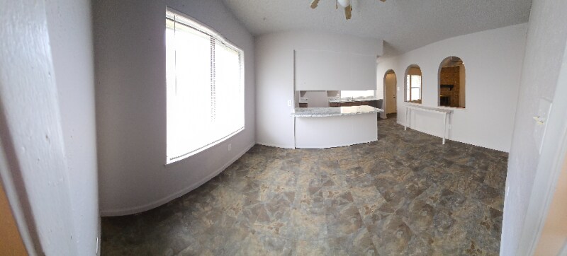 Building Photo - 8041 Southbrook Cir