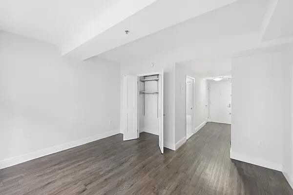 Building Photo - 333 E 91st St