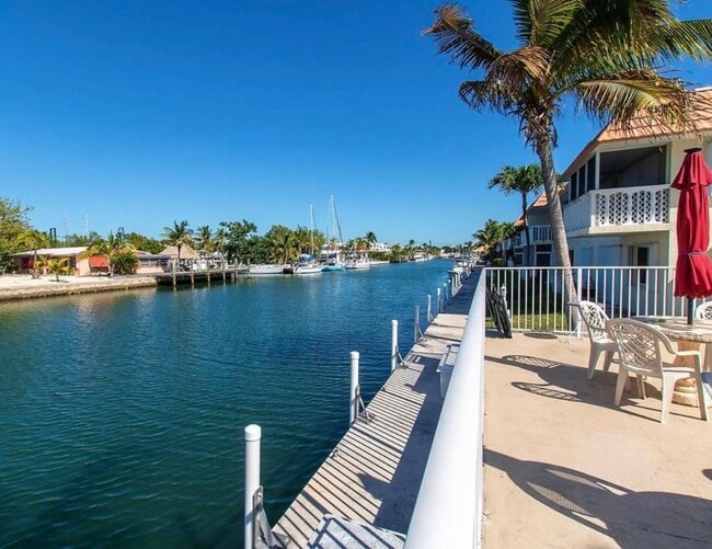 Building Photo - 15 Sombrero Blvd