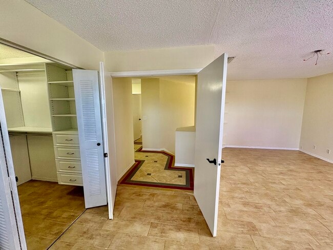 Building Photo - 4 SW 82nd Way
