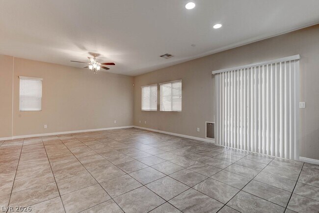 Building Photo - 1067 Fish Pond Ave