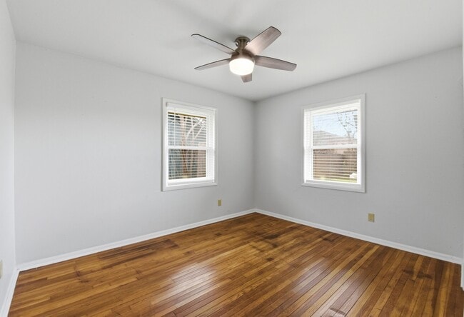 Building Photo - 4929 Libbey Dr