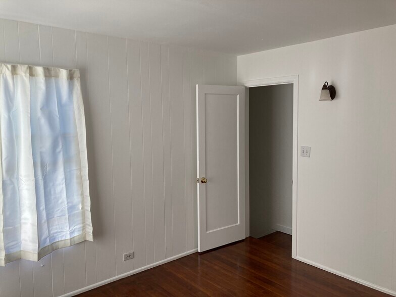 Building Photo - 929 Georgia St