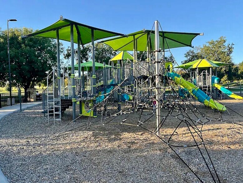 Building Photo - 8412 White Sands Dr